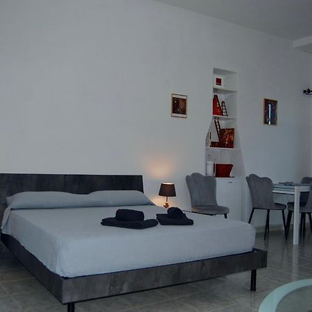Mini Red Hub - Design Apartment Sant'Agapito المظهر الخارجي الصورة