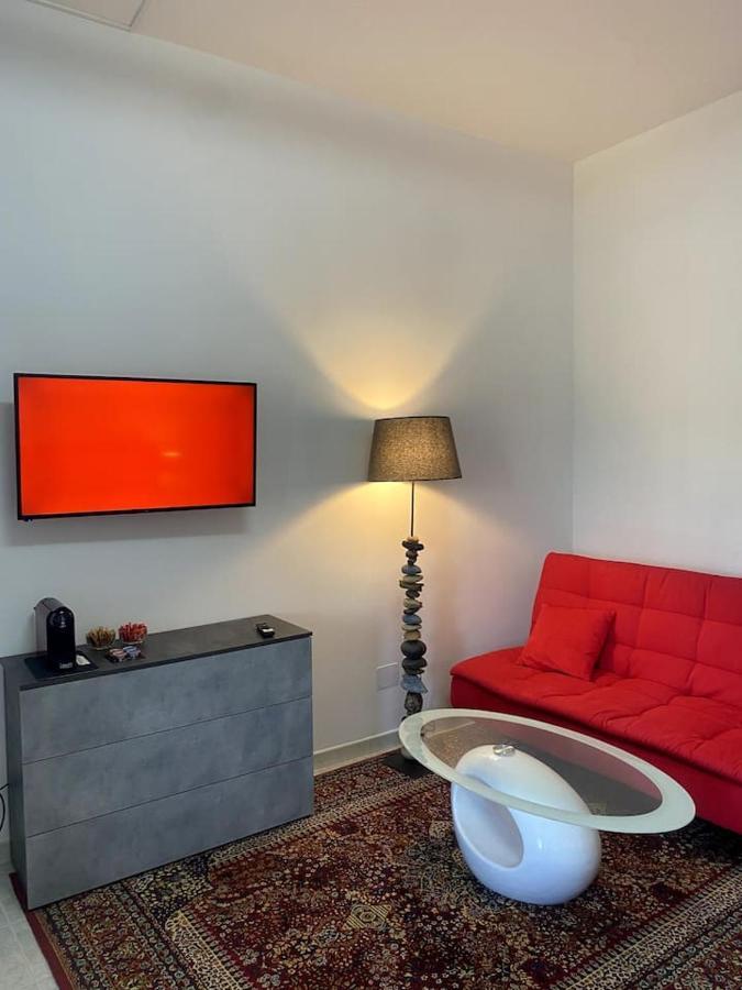 Mini Red Hub - Design Apartment Sant'Agapito المظهر الخارجي الصورة