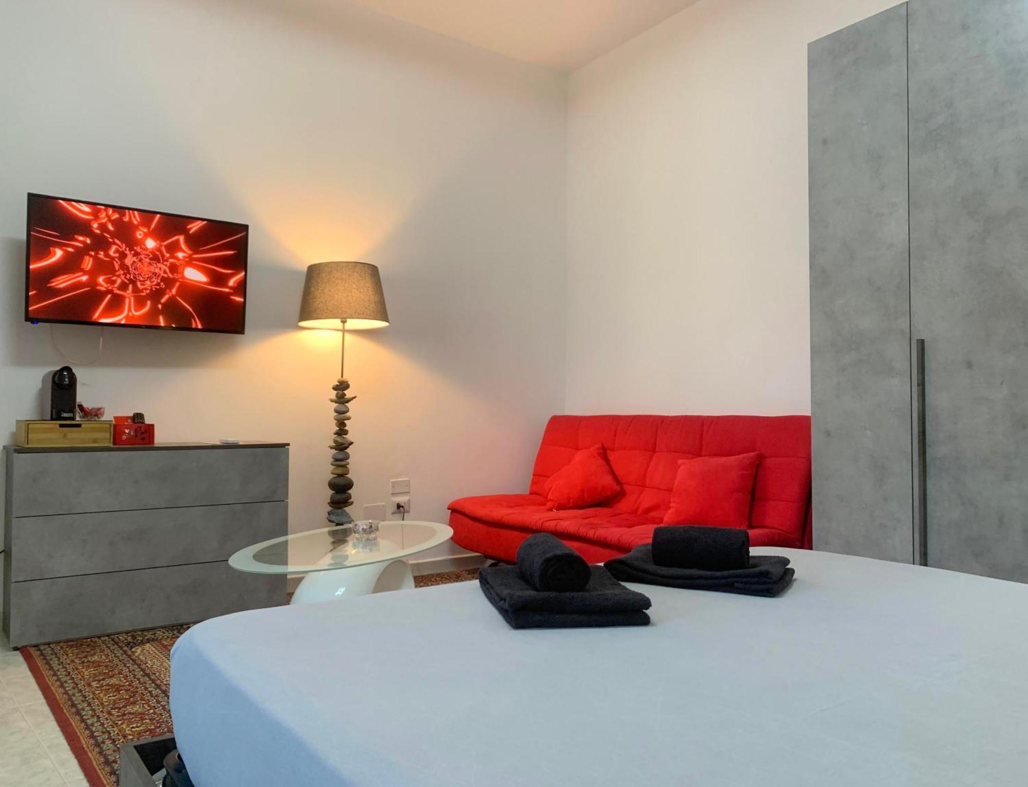 Mini Red Hub - Design Apartment Sant'Agapito المظهر الخارجي الصورة